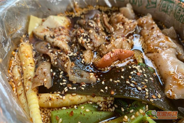 煮百味麻辣烫加盟