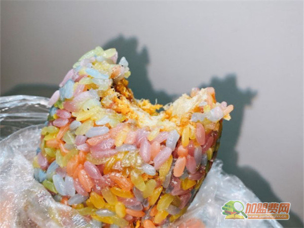 凌阿姨粢饭团加盟
