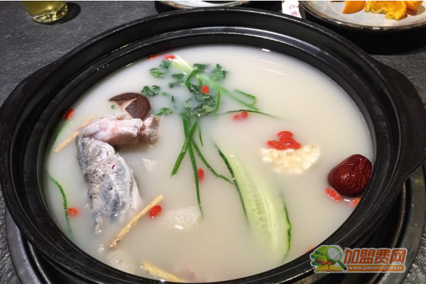 阿丽斑鱼火锅